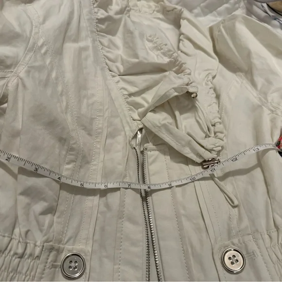 - New - WHBM white jacket 🪴price is firm🪴 - Picture 5 of 5